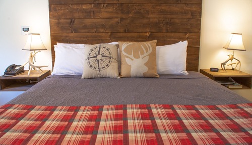 Ferienhütte, 1 King-Bett, Kühlschrank und Mikrowelle