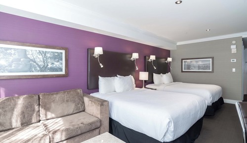 Grand-Zimmer, 2 Queen-Betten, Stadtblick