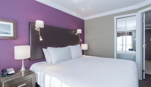 Standard-Suite, 1 King-Bett, Kochnische, Stadtblick