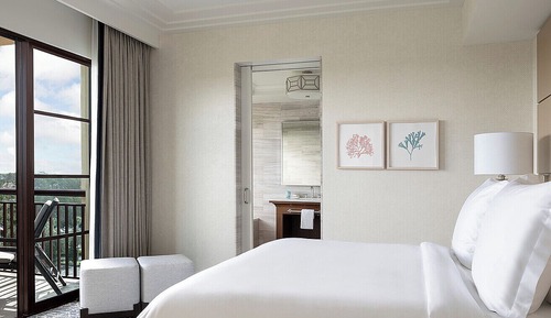 Golden Oak View One Bedroom Suite - King