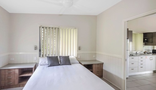Premium-Ferienhütte (Sleeps 4 - Dog Friendly)