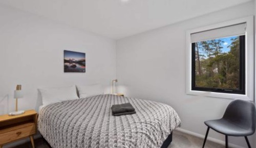 Deluxe-Ferienhütte, 2 Queen-Betten (2 Bedroom Sleeps 4)