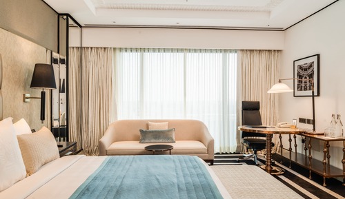 Club-Zimmer, 1 King-Bett, Raucher, Stadtblick