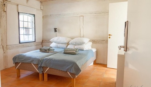 Basic-Doppel- oder -Zweibettzimmer