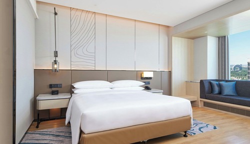 Deluxe-Zimmer, 1 King-Bett, Stadtblick