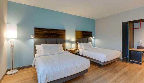 Zimmer, 2 Queen-Betten, barrierefrei (Roll-In Shower)