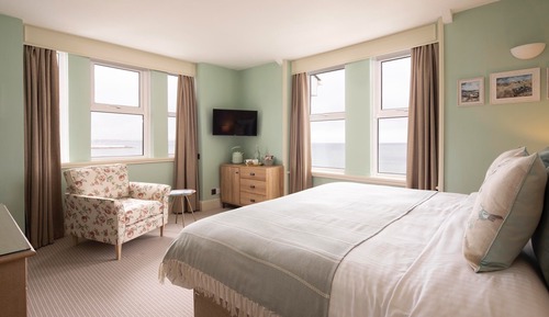 Deluxe-Doppel- oder -Zweibettzimmer