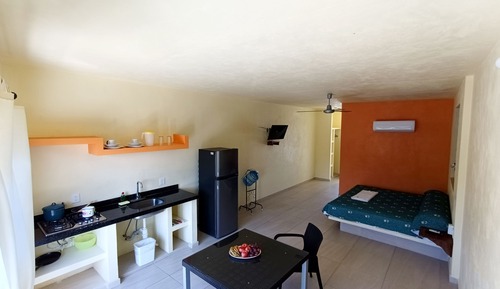 Junior-Studiosuite, 1 King-Bett, Poolblick