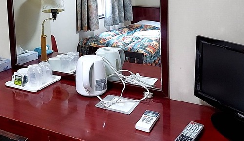 Business-Zweibettzimmer, 2 Einzelbetten, Nichtraucher, Badewanne