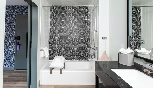 Standardzimmer, 1 King-Bett, barrierearme Badewanne (Mobility)