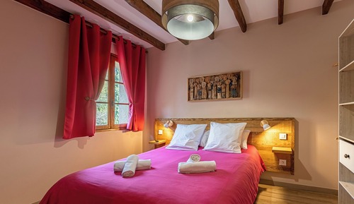 Standard-Doppel- oder -Zweibettzimmer