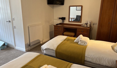 Courtyard EnSuite Twin Pet Friendly