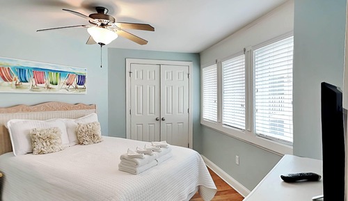 Apartment, Mehrere Betten, Balkon, Gartenblick (Captains Watch 13 - Pet Friendly)