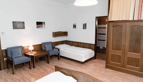 Dreibettzimmer