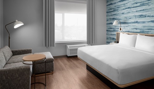 Suite, 1 Schlafzimmer, Nichtraucher (Mobility/Hearing Accessible, Tub)