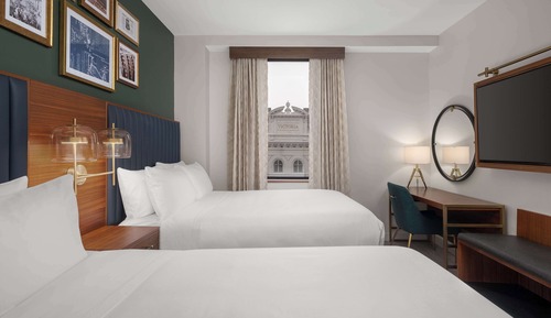 Zimmer, 2 Queen-Betten, Buchtblick