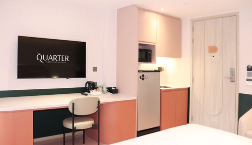 Deluxe Room with Shower