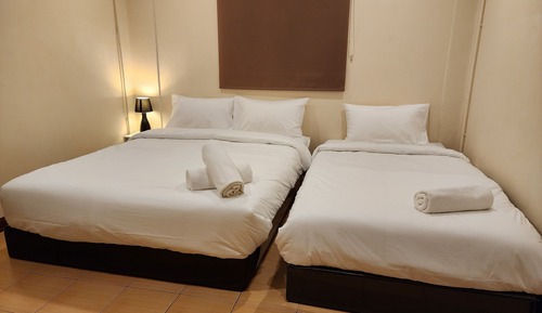 Basic-Dreibettzimmer, Mehrere Betten, Gemeinschaftsbad, Erdgeschoss