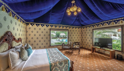 Luxury-Zelt, 1 Queen-Bett, eigenes Bad, Gartenblick