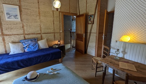 Traditional-Doppel- oder -Zweibettzimmer