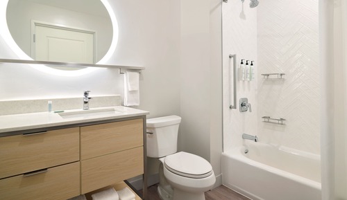 Studio, 2 Queen-Betten, Badewanne (Mobility/Hearing Accessible, Tub)