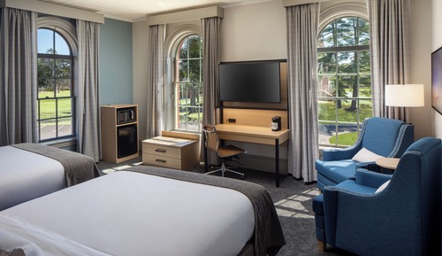 Zimmer, 2 Queen-Betten (Holmes)