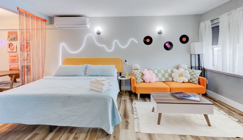 Signature-Studiosuite, 1 King-Bett und Schlafsofa, Nichtraucher, Blick auf den Innenhof