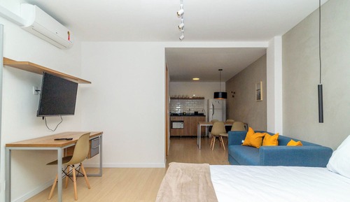 Superior-Studio (441957)