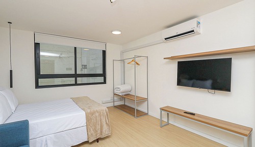 Exclusive-Studio (441963 )