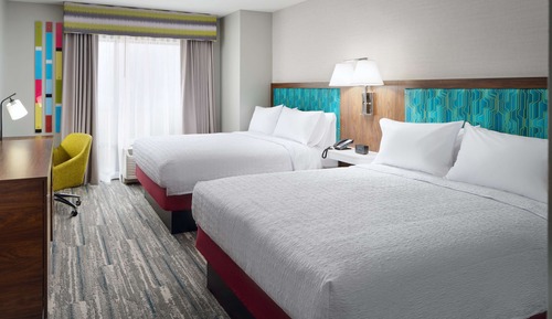 Zimmer, 2 Queen-Betten