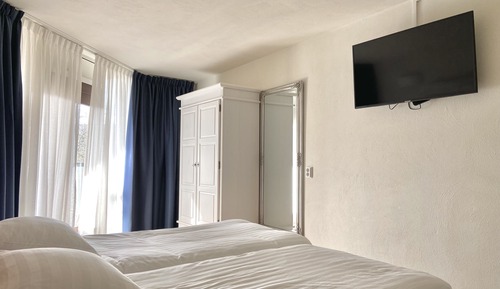 Standard-Zweibettzimmer, Gemeinschaftsbad