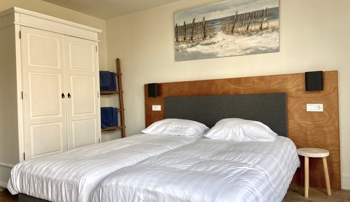 Standard-Zweibettzimmer, Kanalblick