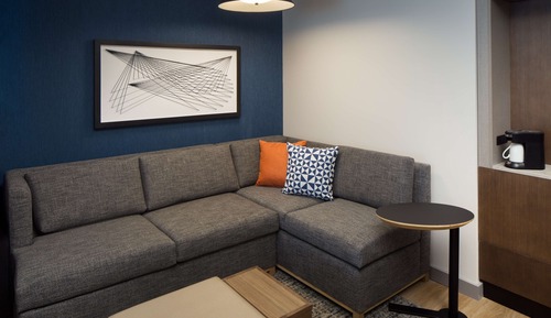 Zimmer, 1 King-Bett und Schlafsofa, barrierefrei, Badewanne