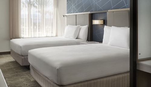 Suite, 2 Queen-Betten, Nichtraucher (Mobility Accessible, Tub)