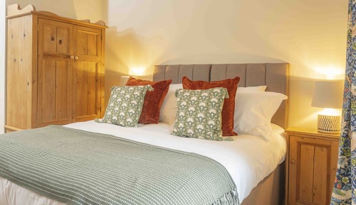 Standard-Doppel- oder -Zweibettzimmer