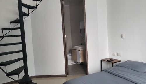 Basic-Maisonette, 1 Queen-Bett und Schlafsofa (#7 Comodo Duplex)