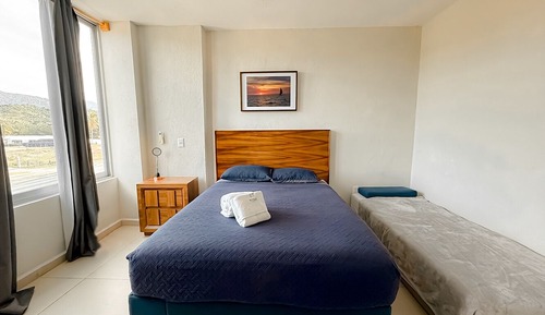 Standardzimmer, 1 Queen-Bett und Schlafsofa, Hügelblick