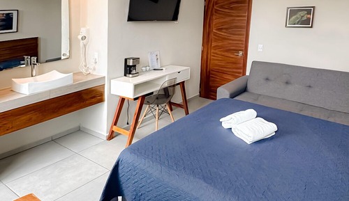 Standardzimmer, 1 Queen-Bett und Schlafsofa, Hügelblick