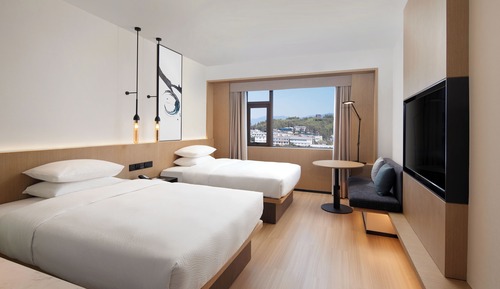 Superior-Zimmer, 2 Doppelbetten, Stadtblick