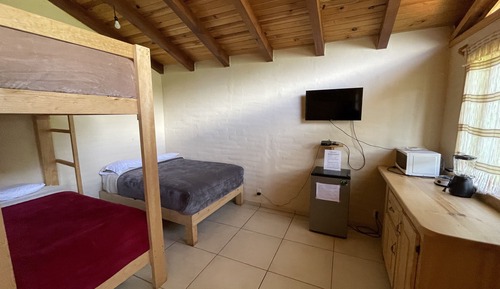 Basic-Ferienhütte (Basic cabin 4 personas)