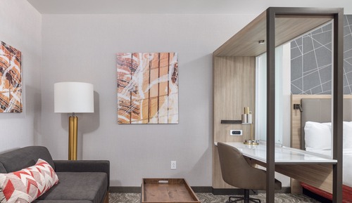 Suite, 1 King-Bett, Nichtraucher (Hearing Accessible)