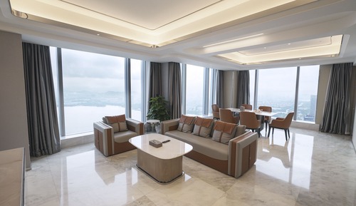 Presidential-Suite, 1 King-Bett
