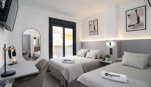 Dreibettzimmer, Balkon