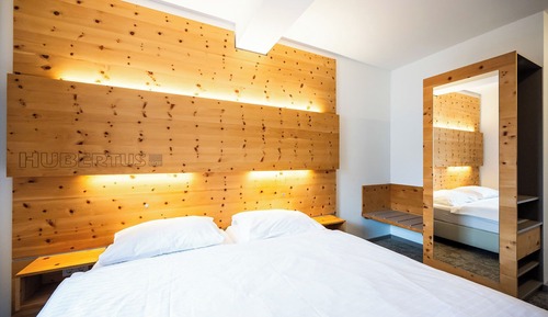 Superior-Doppel- oder -Zweibettzimmer