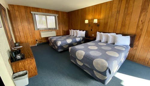 Standardzimmer, 2 Doppelbetten, Nichtraucher, Kamin