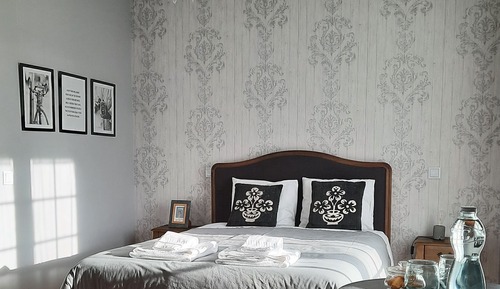 Superior-Doppel- oder -Zweibettzimmer