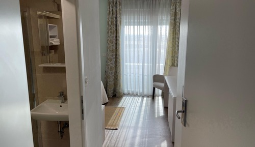 Premium-Einzelzimmer, 1 Einzelbett, Balkon, Kanalblick