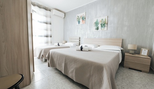Dreibettzimmer