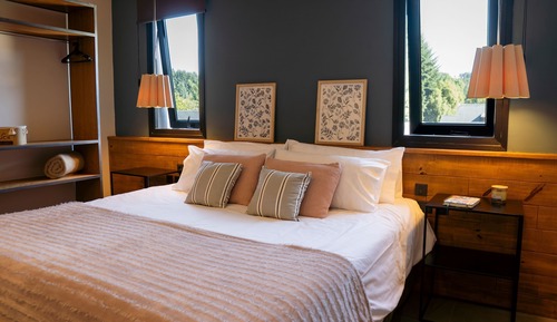 Premium-Apartment, 1 King-Bett und Schlafsofa, Nichtraucher, Bergblick