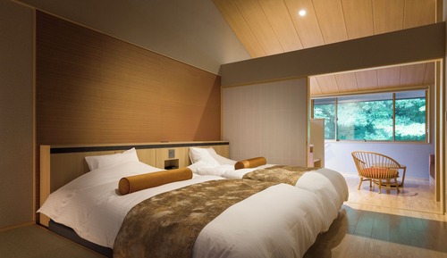 Luxury-Apartment, Balkon, Gartenblick